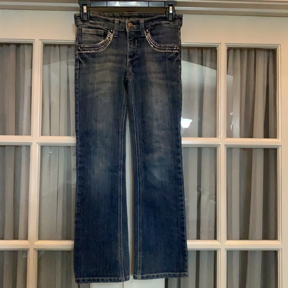 Mossimo Supply Co. blue medium wash with fading straight leg jeans Size 10